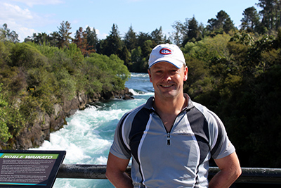 På min rejse gennem New Zealands Nordøen gjorde jeg et stop ved Huka Falls nær Taupo